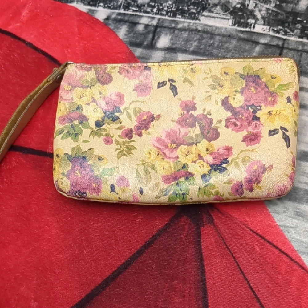 Patricia Nash Cassini antique rose wristlet